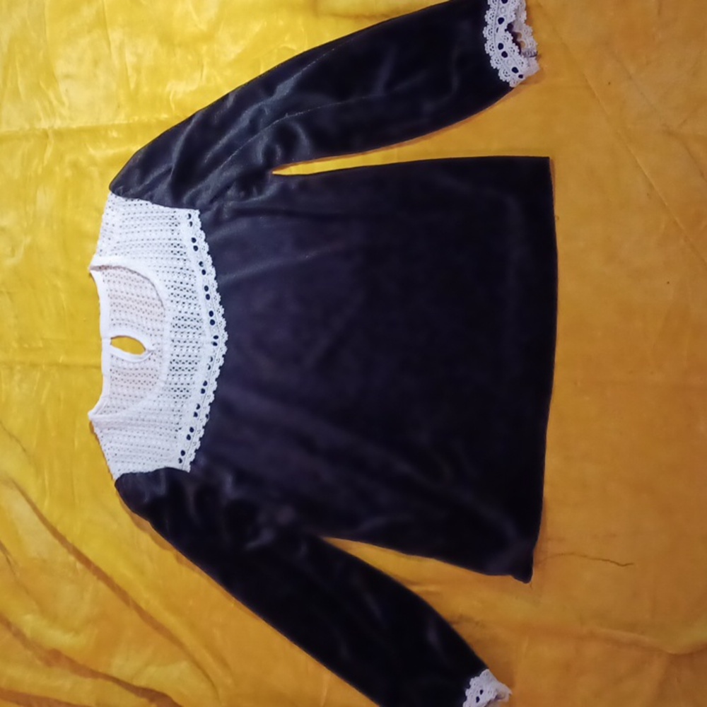 Black velvet with white lace yoke, goth top, M